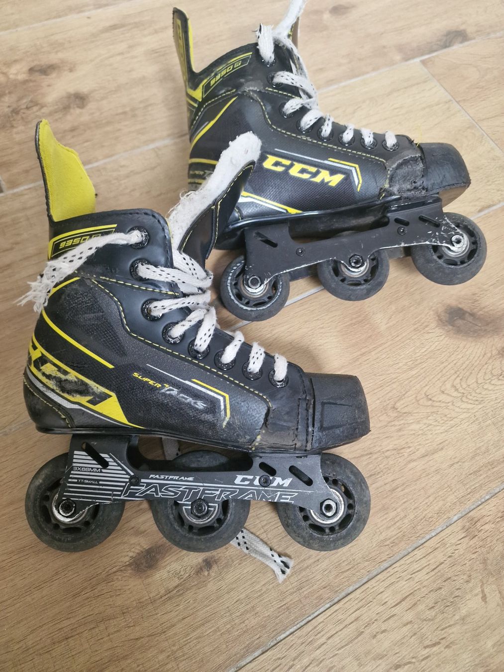 Ccm Pattini in linea & Pattini a rotelle: Kinder Inlineskates CCM Grösse 32 – Usato da Knonau venduto da nicdorf 1