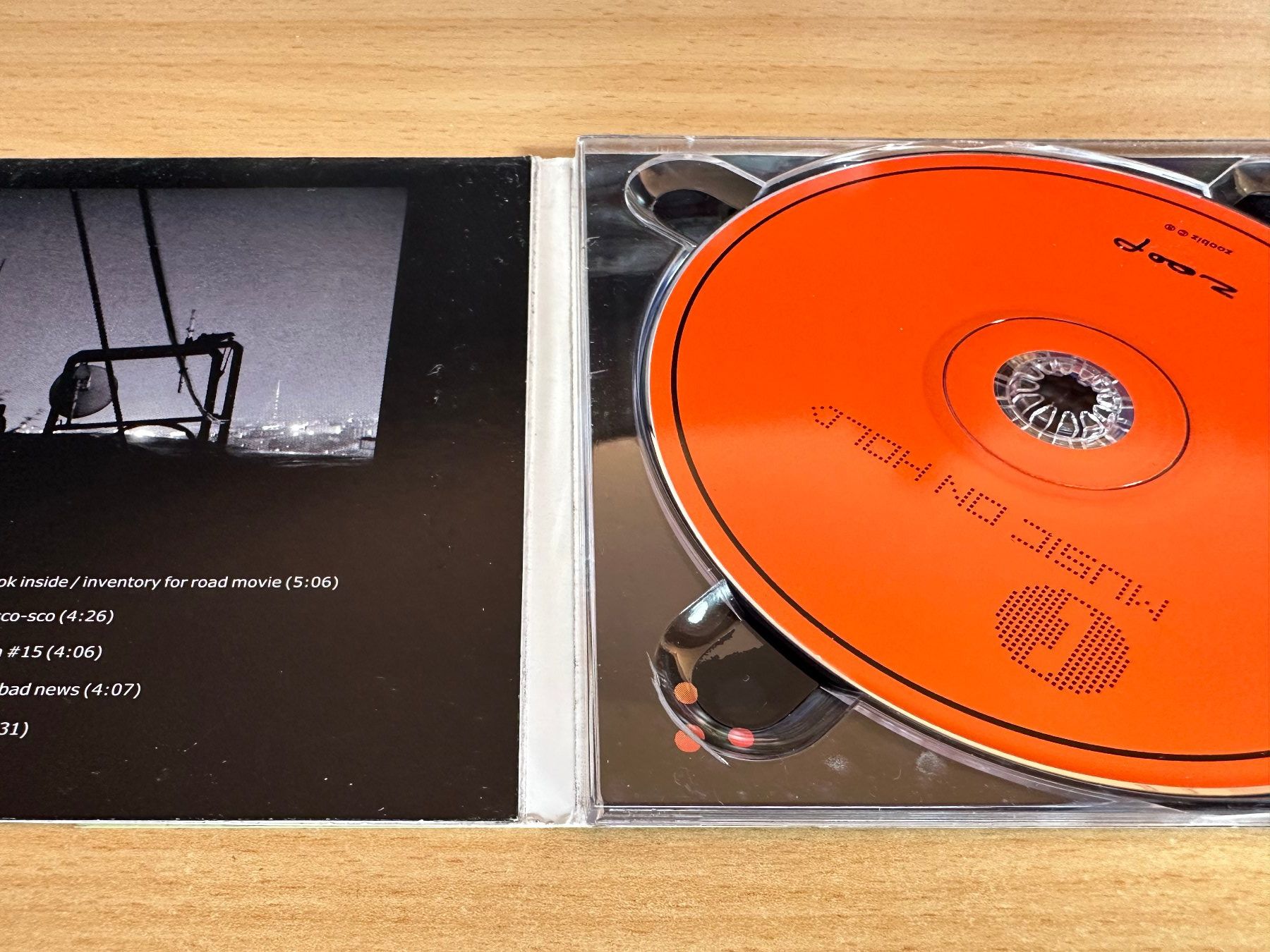 CD: Zoop – Music On Hold – Usato da Rikon im Tösstal venduto da Alpenmutz 2