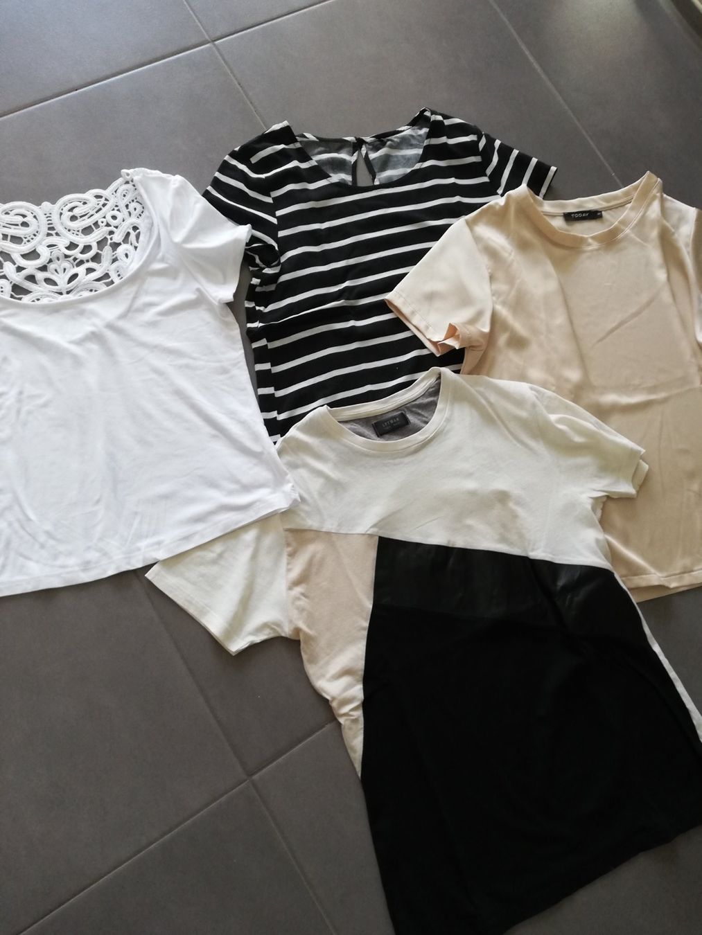 Lotti di vestiti: Blusen, Shirt NEU Gr S – Nuovo (secondo la descrizione) da Untersiggenthal venduto da Marlen59 2