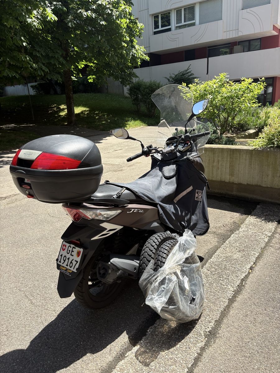 Sym Scooter: SYM Jet 14 LC ABS – Usato da Meyrin venduto da sara.drds 1