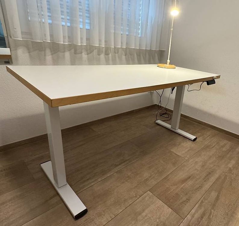 Scrivanie: Schreibtisch höhenverstellbar, elektrisch – Usato da Tenniken venduto da LTYZY 1