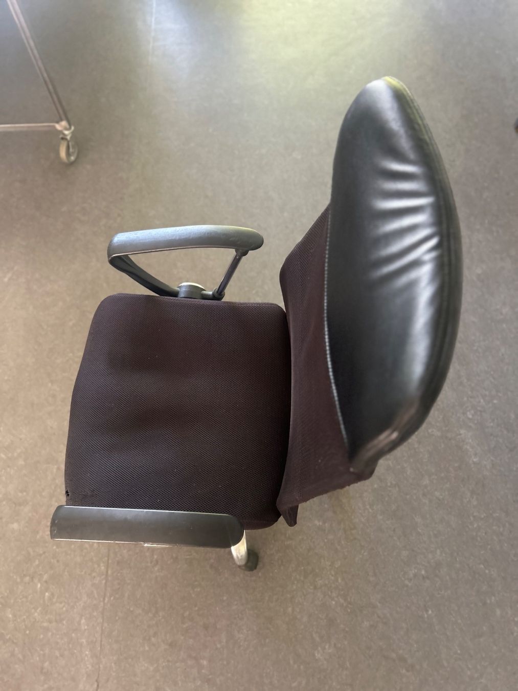 Chaises: Bürodrehstuhl – D'occasion à Zürich par Tm7