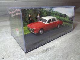 Altaya 1:43 Diorama Classic Car Renault Frégate