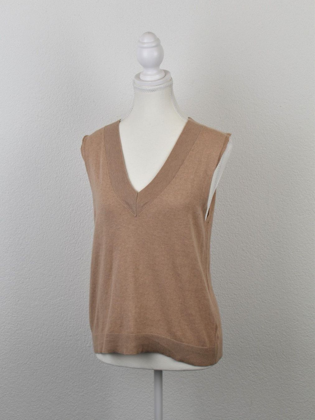 Pulls & Sweat-shirts: Lounge Nine Pullunder, beige, Gr.S – D'occasion à Nürensdorf par 2ND_STORY 1