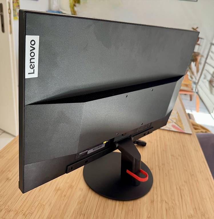 Lenovo Ecrans: Lenovo ThinkVision s24e-10 – D'occasion à Basel par Alena_ 2
