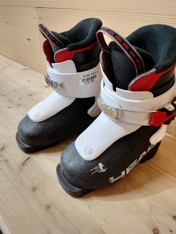 Head Chaussures garçon: Skischuhe, Head Z1 Gr. 26.5 für nur CHF 39.- statt CHF 99.- – D'occasion à Schwarzsee par Sidecut