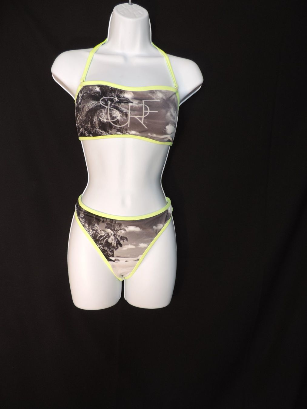 Costumi da bagno & Bikini: maillot de bain 2 pièces tropical jaune fluo – Usato da Genève venduto da Axelle333 6