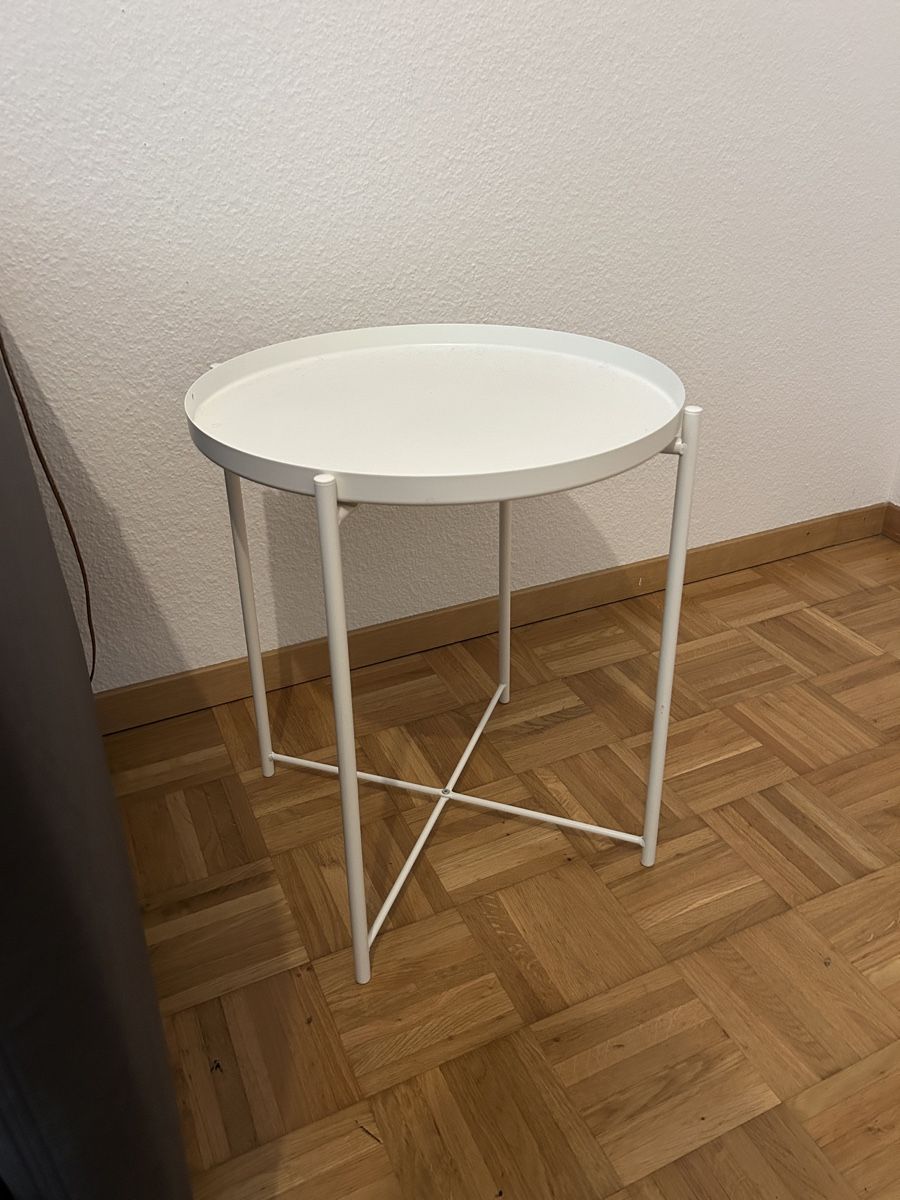 Comodini: Ikea Beistelltisch – Usato da Zürich venduto da wan_2r7v