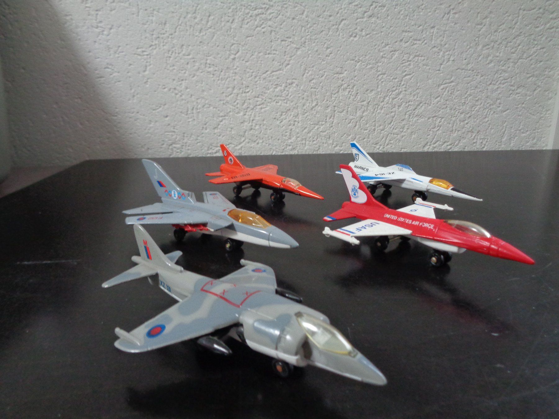 Kit di modellismo & Modellini statici: Modellflugzeug Jet (5 Stk.) – Usato da Langenbruck venduto da Gumsi 1