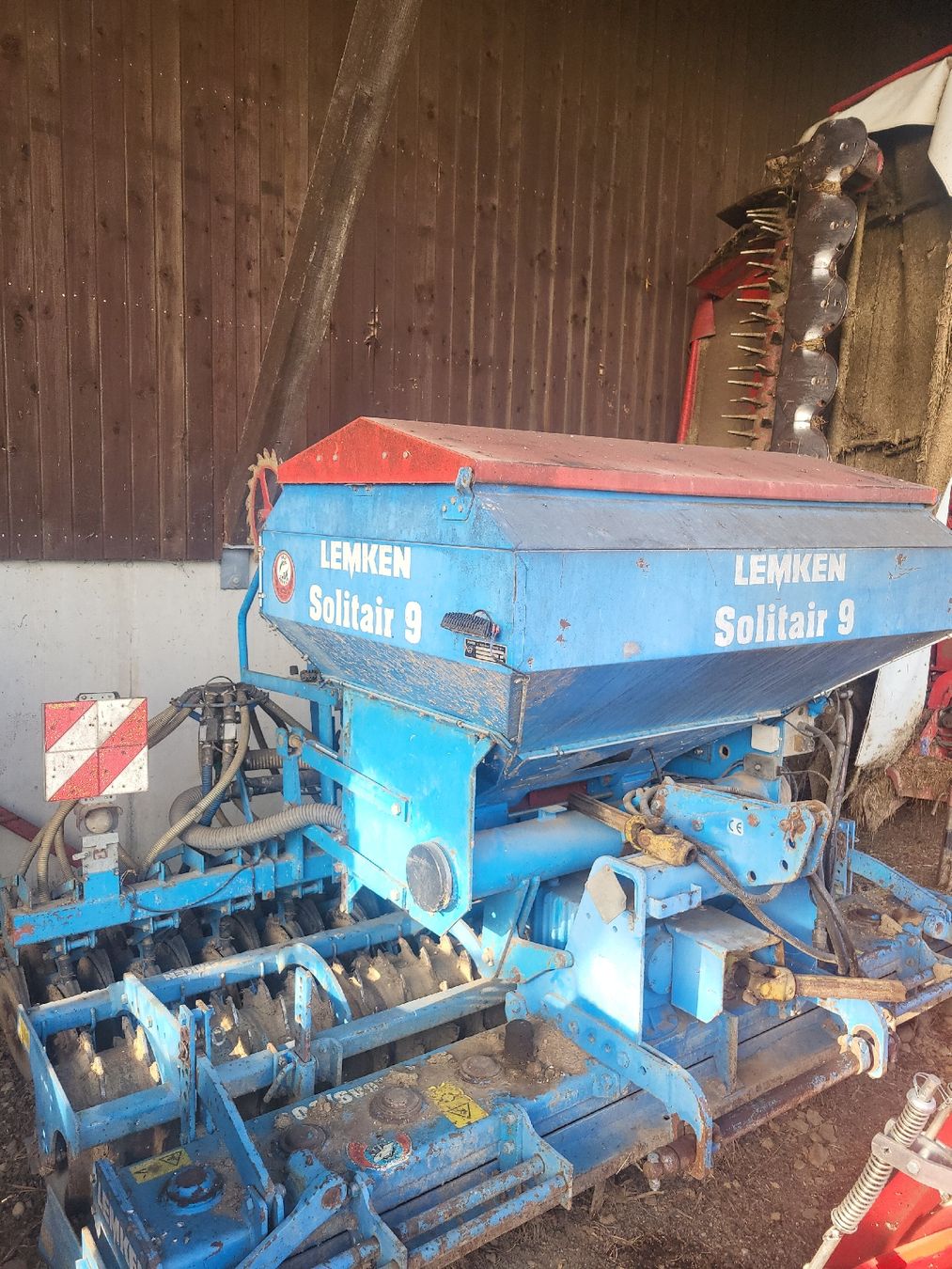 Lemken Spandiconcime: Lemken Solitair 9 – Usato da Ermensee venduto da tvt 1