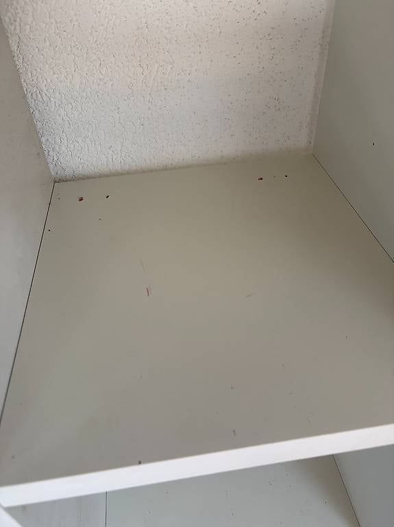 Scaffali: IKEA KALLAX – Usato da Horgen venduto da Sorayagharib 1