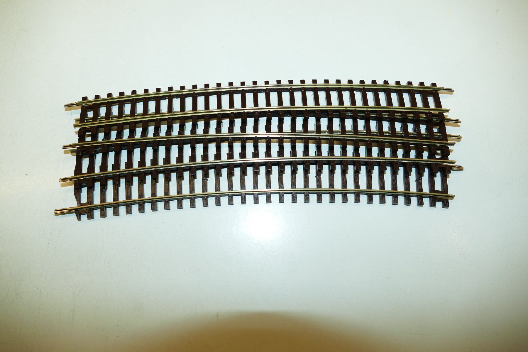 Roco Modelleisenbahnen: Roco H0: 4xgebogenes Gleis R9 – Neu (gemäss Beschreibung) aus Niederhasli von rail-duerst