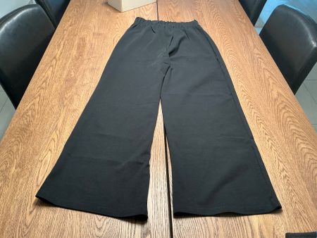 Schwarze Stoffhose, Gr.S elegant und bequem für Herbst!