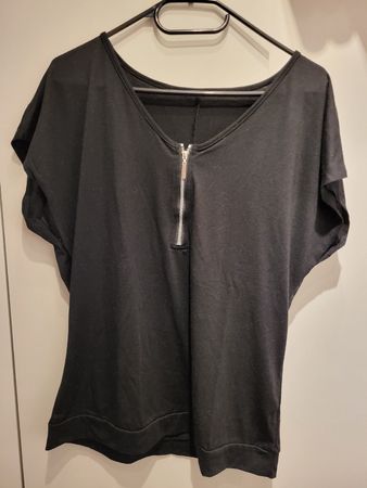 Schwarzes Damen Shirt mit Reissverschluss Gr. L