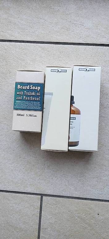 Cura del viso: Kit de 3 Soins pour visage Barbe – Nuovo e nell'imballaggio originale da Versoix venduto da Lc.1 2