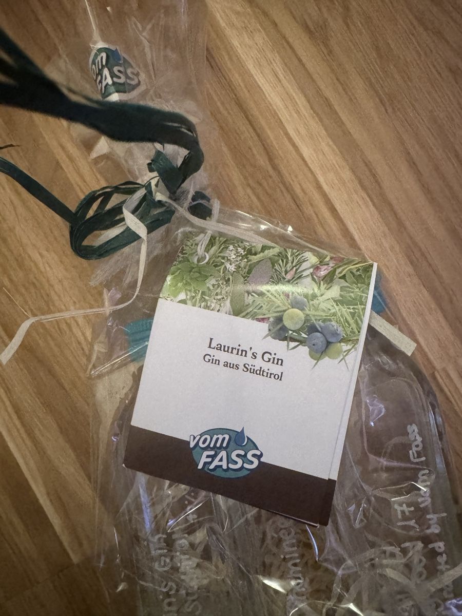 Bevande alcoliche: Laurin's Gin vom Fass – Nuovo e nell'imballaggio originale da Dübendorf venduto da gru_v8px 2