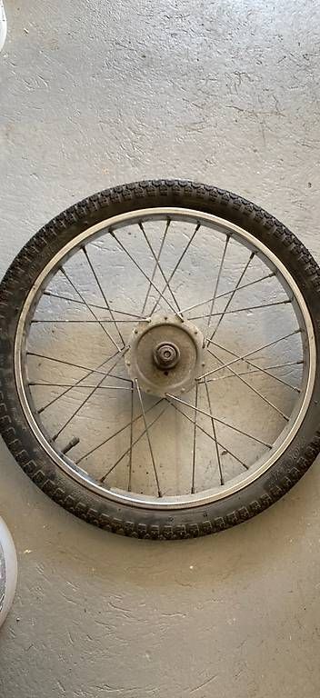Pneumatici & Ruote complete: Sachs Speichenrad – Usato da Büren an der Aare venduto da twostrokeguy 1