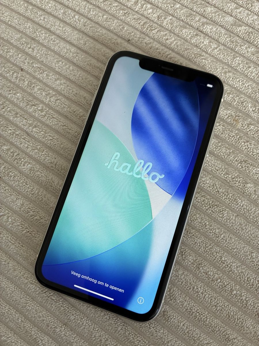 Apple Handys / Smartphones: iPhone 11 White – Neu (gemäss Beschreibung) aus Neuchâtel von jul_r2nj 6