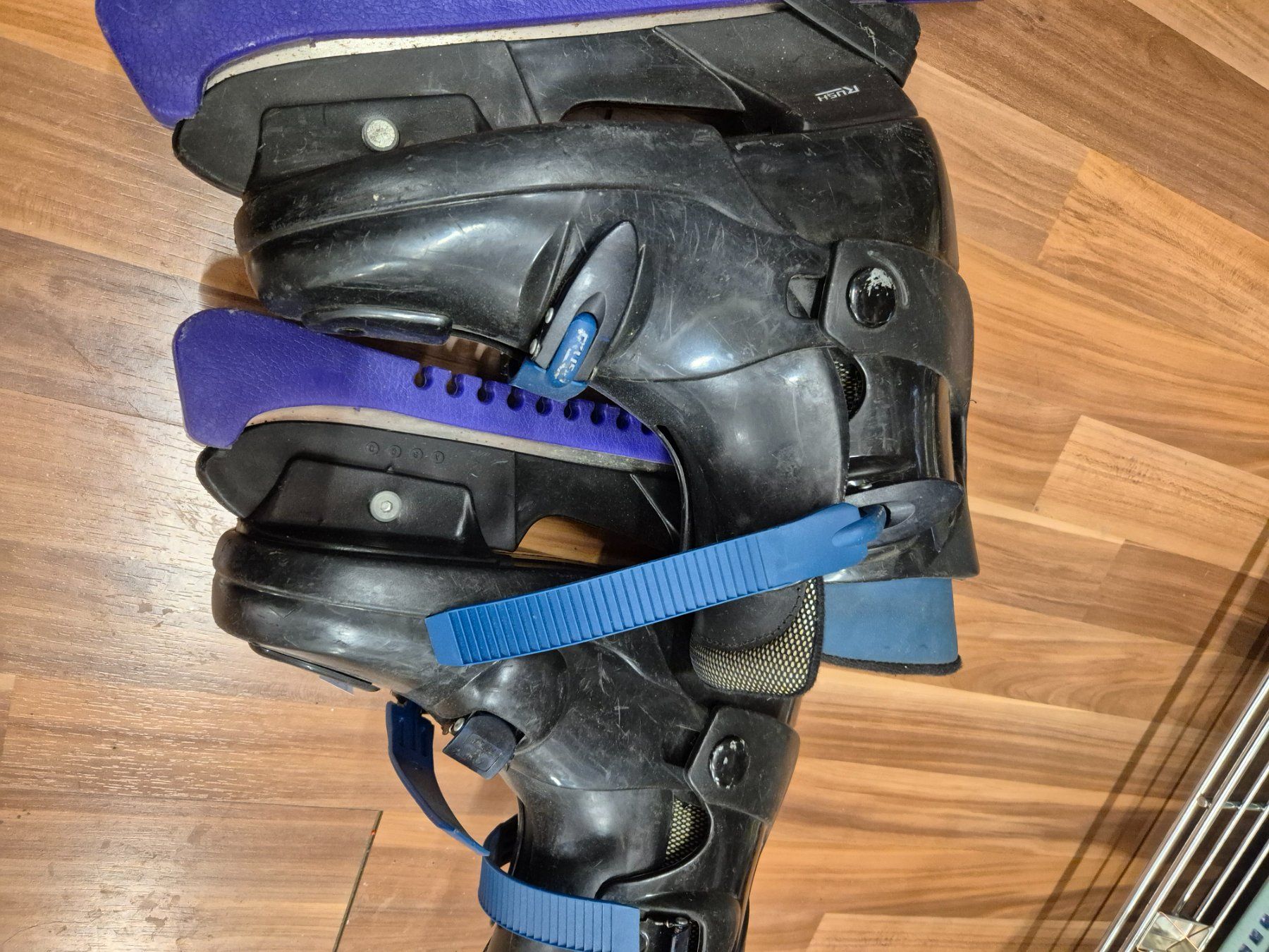 Pattini da ghiaccio: Schlittschuh gr 37-40 B – Usato da Schwarzenburg venduto da Flamingo07 1