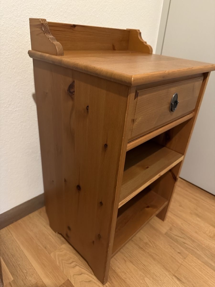 Nachttische: Nachtisch Holz – Neu (gemäss Beschreibung) aus Birsfelden von Haex 2