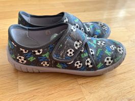 Kinder Hausschuh Superfit Fussball Motiv Grösse 33