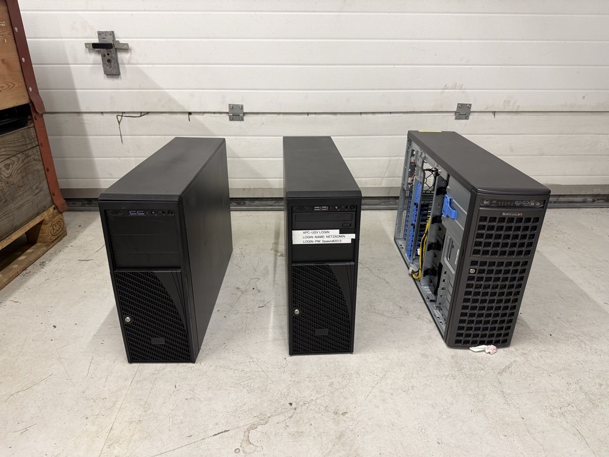 Server: Server Gehäuse Teile Festplatten RAM Konvolut – Usato da Amriswil venduto da nat_8mxt 3