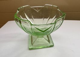 Art Deco Schälchen grün Glas