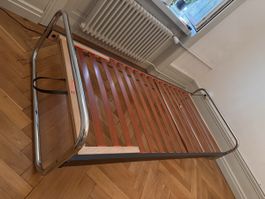 Schönes Bett roth ähnlich