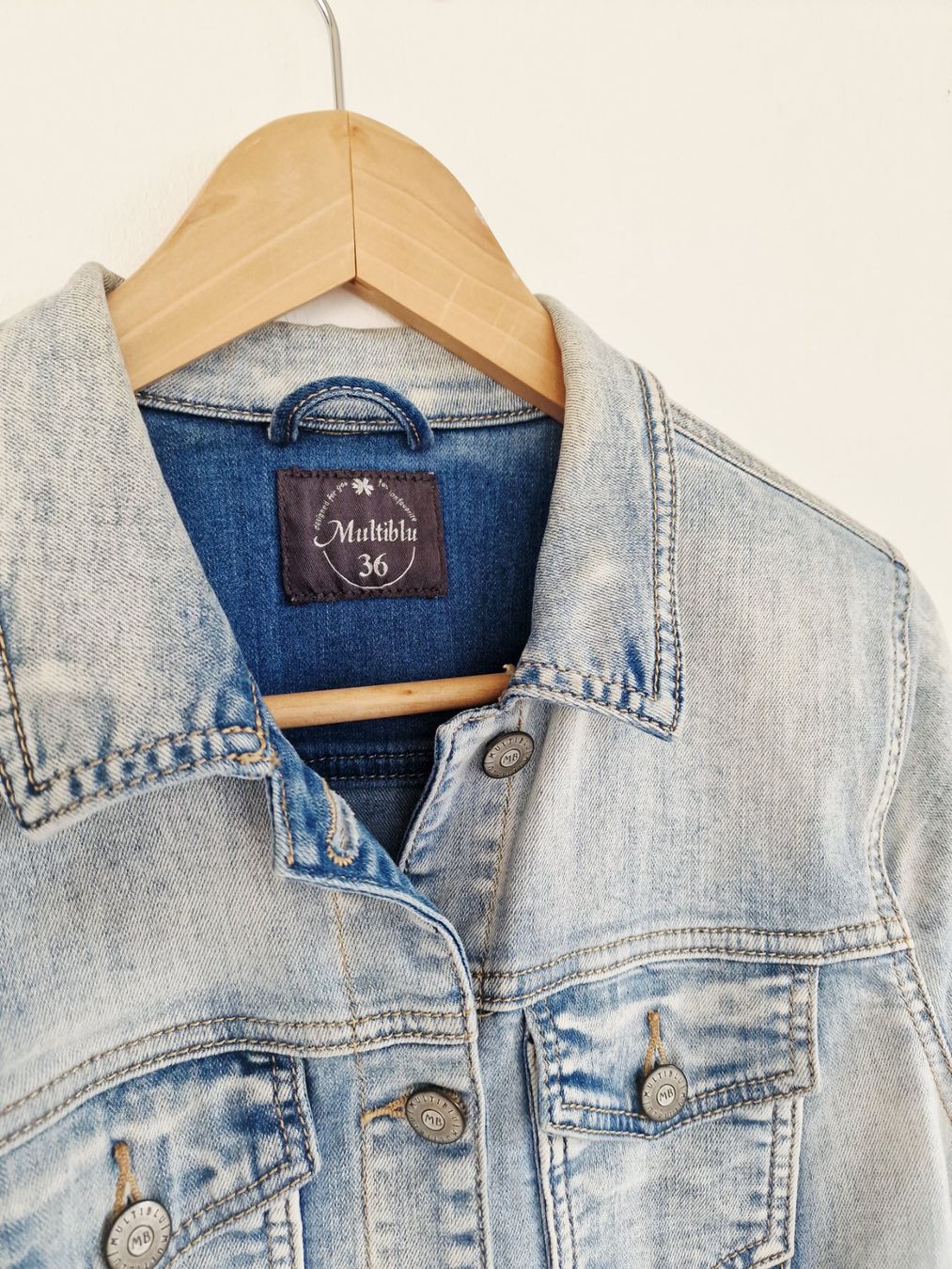 Giacche: Damen Jeans Jacke Multiblu Gr. S 36 Hellblau – Usato da Hallau venduto da CHACLA 3
