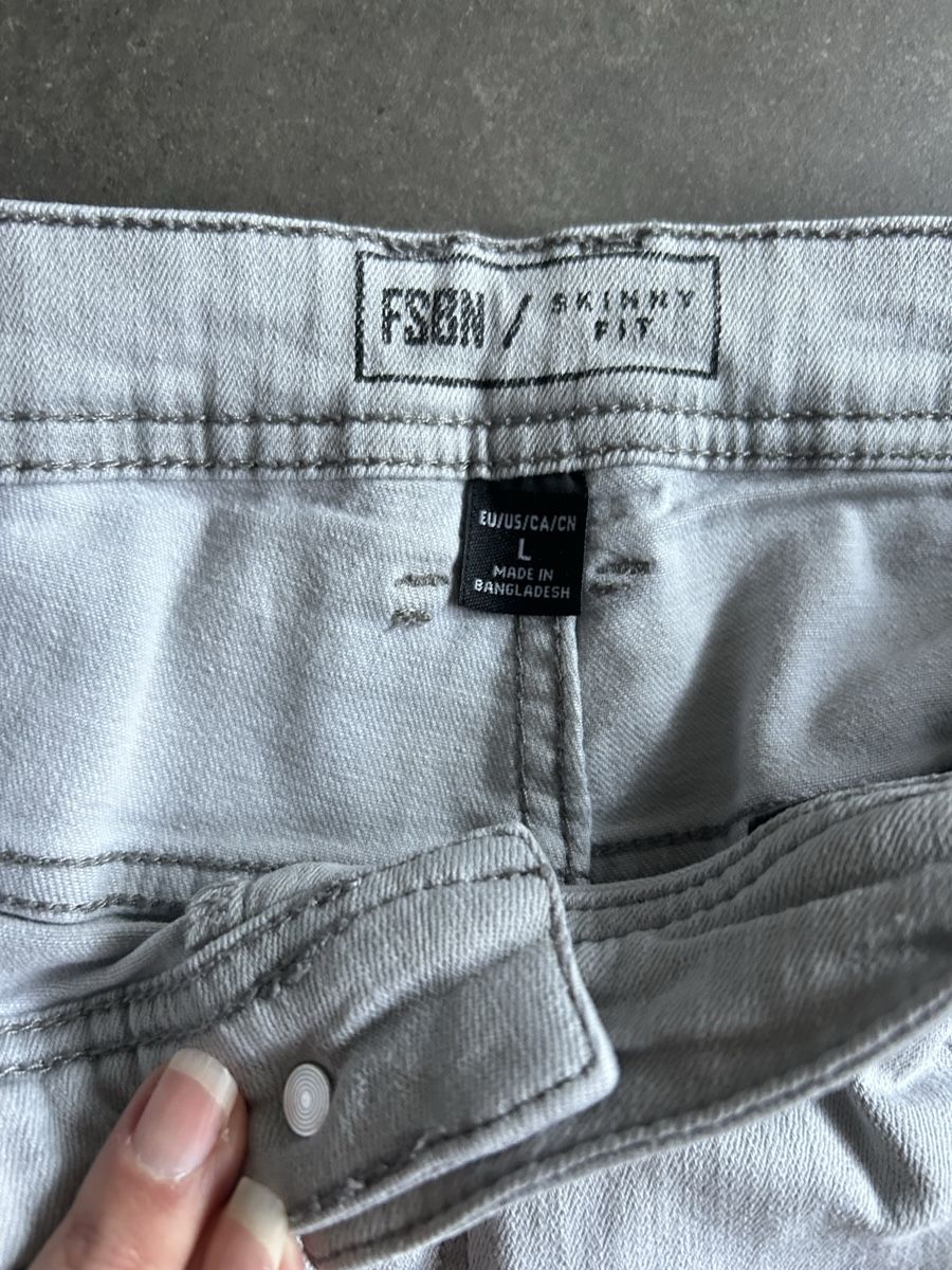 Hosen: Short FSBN taille L – Gebraucht aus Delémont von Ma_LoU.01 1