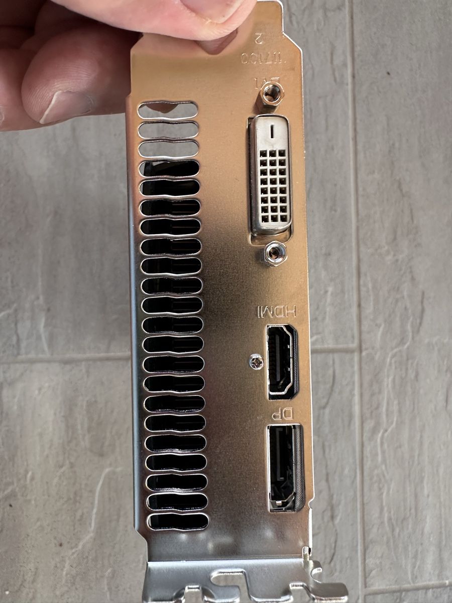 Amd Grafikkarten: AMD Radeon RX 570 8GB – Gebraucht aus Utzenstorf von Elgar65 1