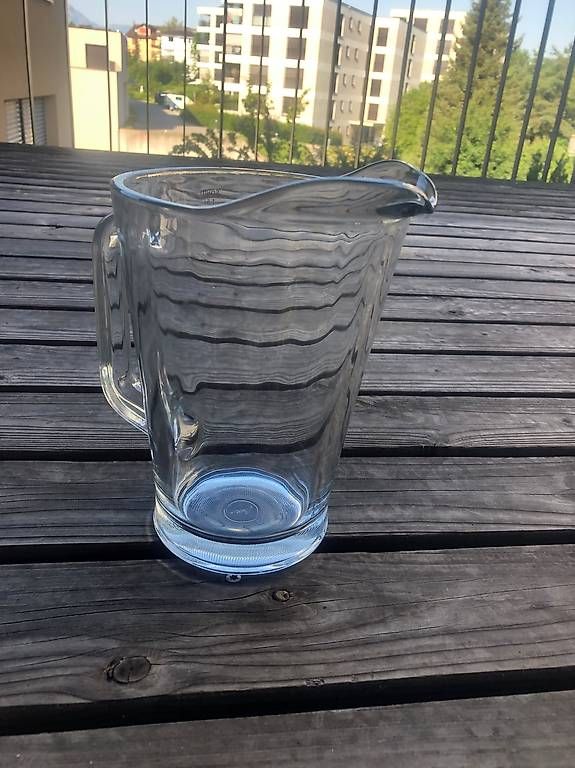 Caraffe: Krug Pitcher 1.5 Liter – Usato da Udligenswil venduto da rae_25cj
