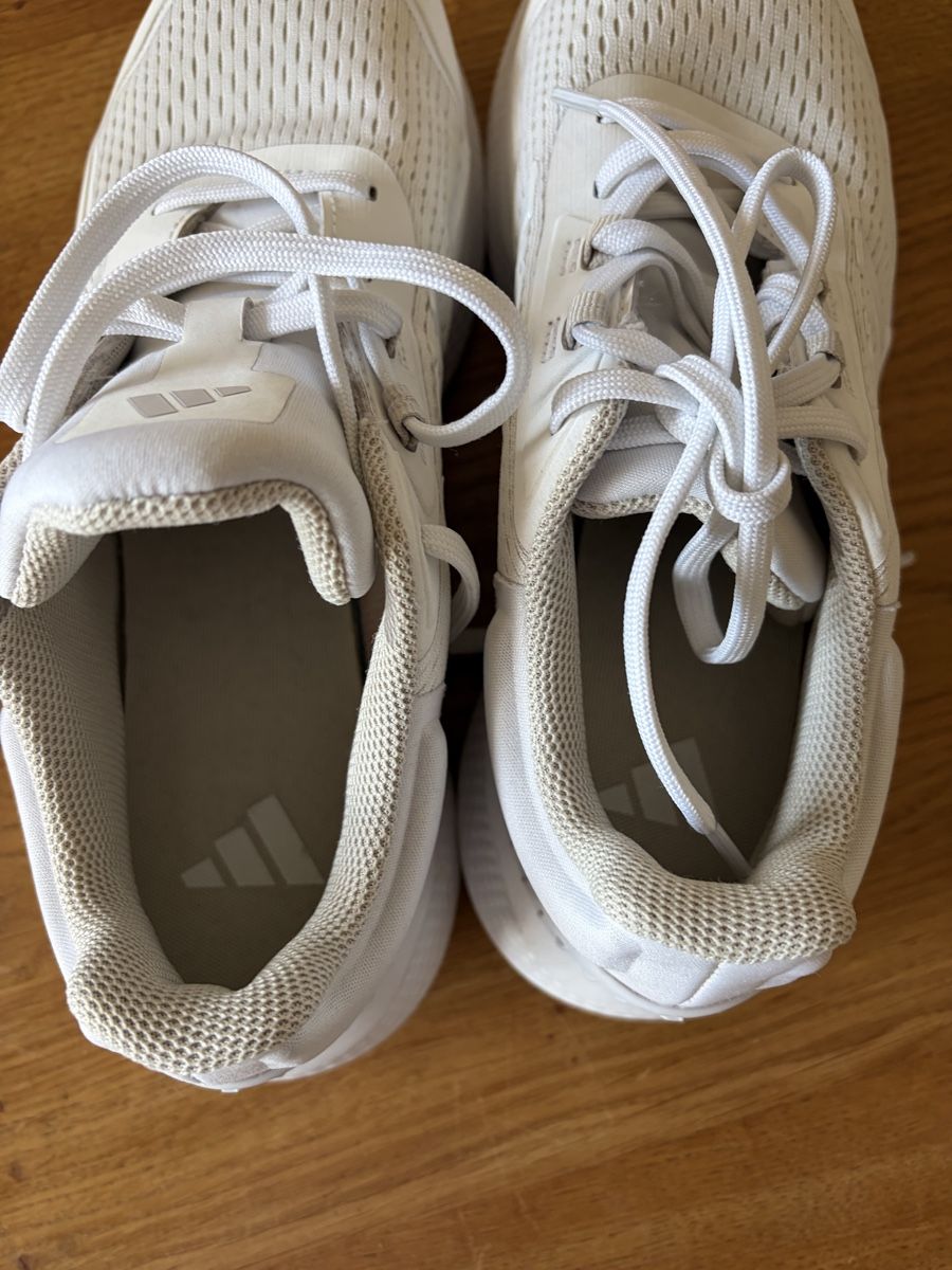Damenschuhe: Adidas Schuhe Weiss Grösse 41.5 – Gebraucht aus Möhlin von Wandazli 5