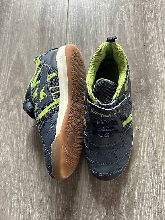 Scarpe per ragazzi: Sportschuhe  – Usato da Oberflachs venduto da zoe_st77 1
