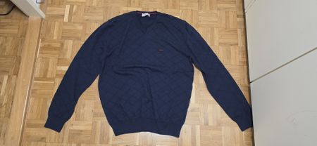 pull lacoste