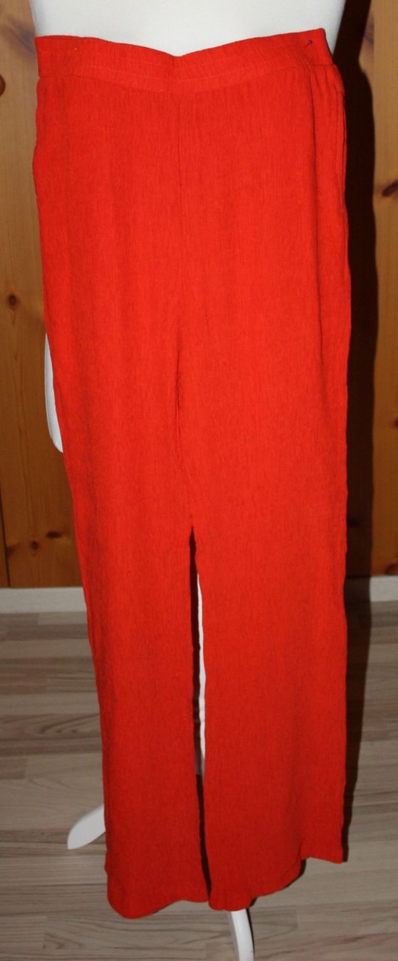 Pantaloni: Hose BERSHKA rot Gr. L NEU – Nuovo (secondo la descrizione) da Flüelen venduto da Diversicum-Textil