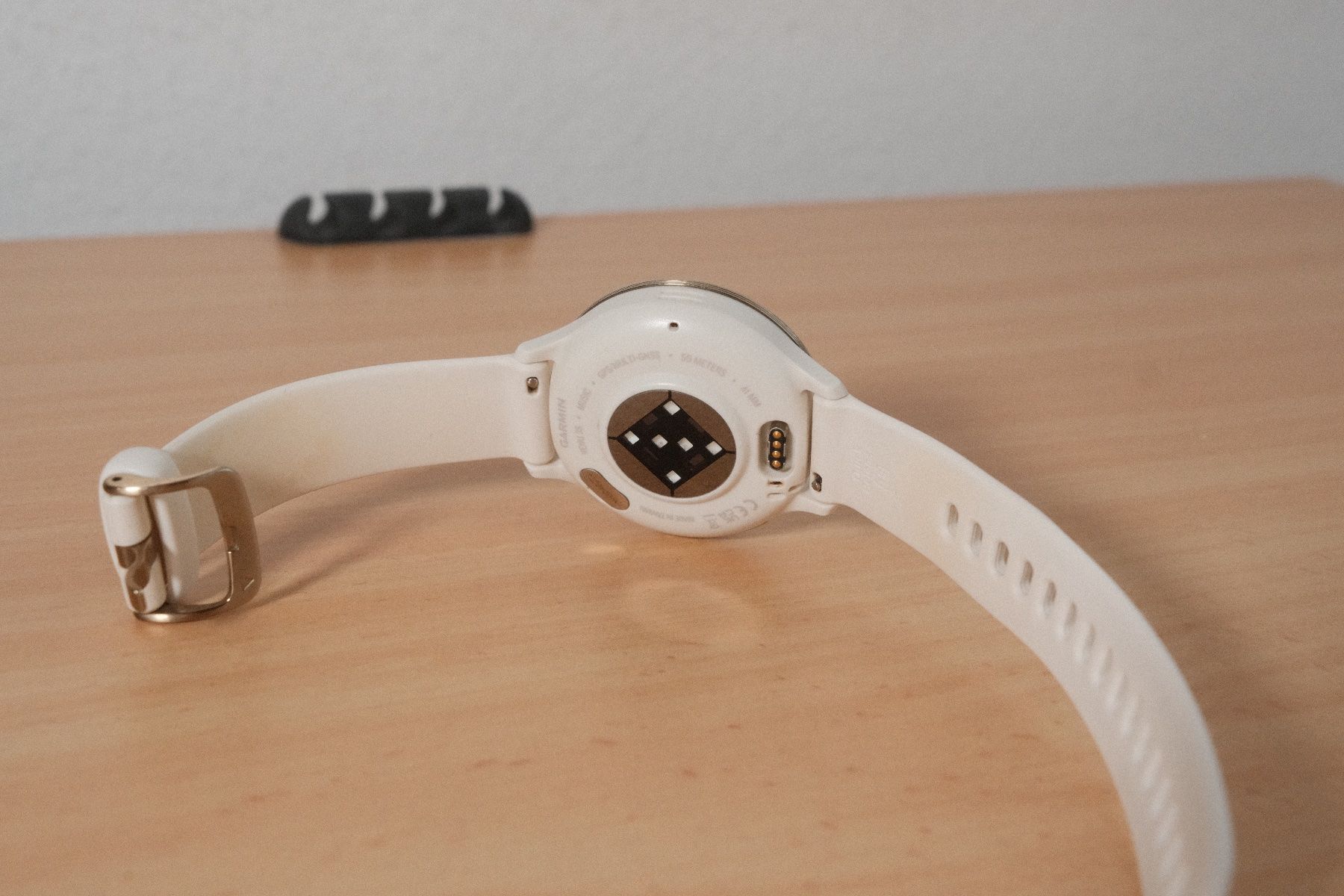 Garmin Smartwatch: Garmin Venu 3s 41mm Elfenbein/Softgold – Usato da Kreuzlingen venduto da jeje98 3