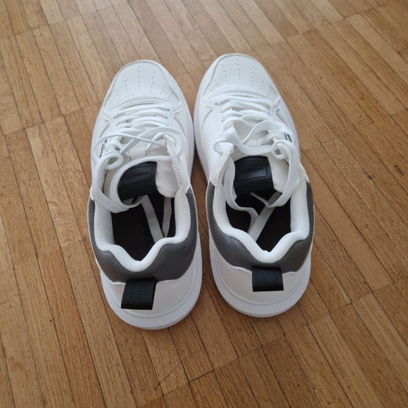 Scarpe da uomo: Sneaker  aus Leder von Antony Morato – Nuovo e nell'imballaggio originale da Luzern venduto da real014 1