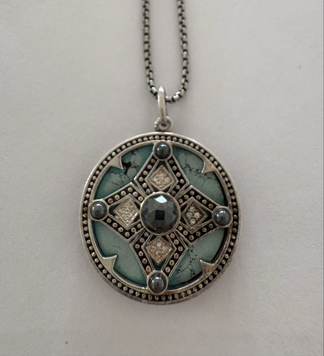 Thomas Sabo Ciondoli: Wunderschöner Thomas Sabo Anhänger mit Kette Silber 925 – Usato da Embrach venduto da mays