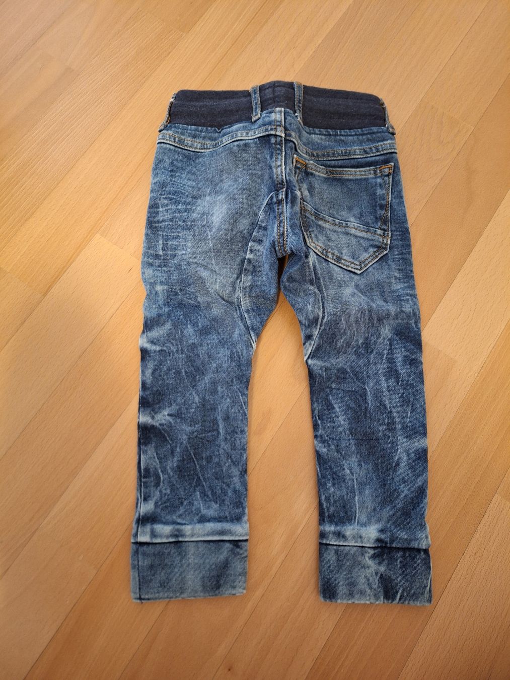 H&M Pantaloni: Jeans von H&M in Gr. 92 – Usato da Oberrieden venduto da smarties949 1