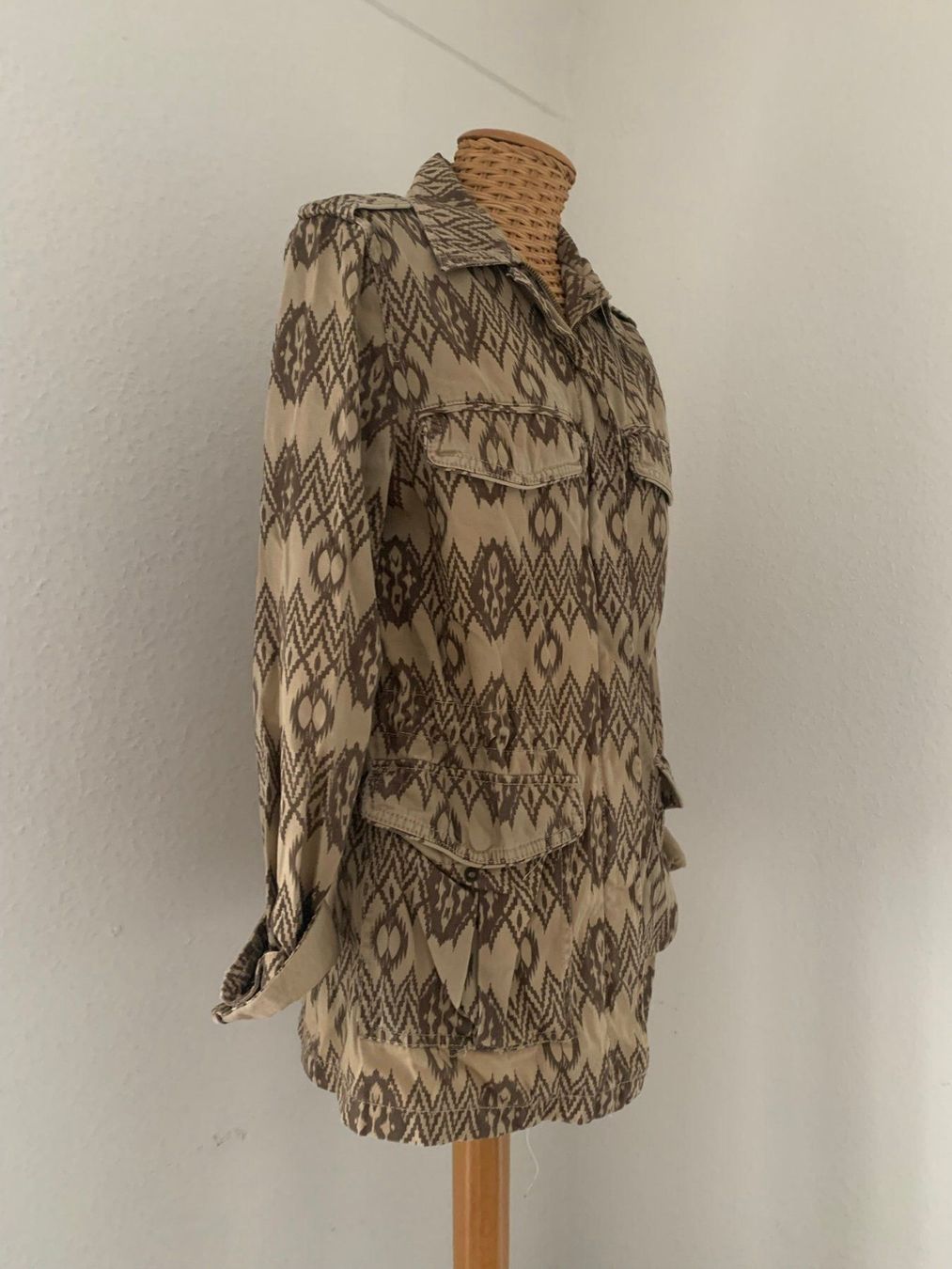 Giacche: PULL & BEAR - Aztec Jacke beige-braun M – Usato da Zürich venduto da Diazaio 1