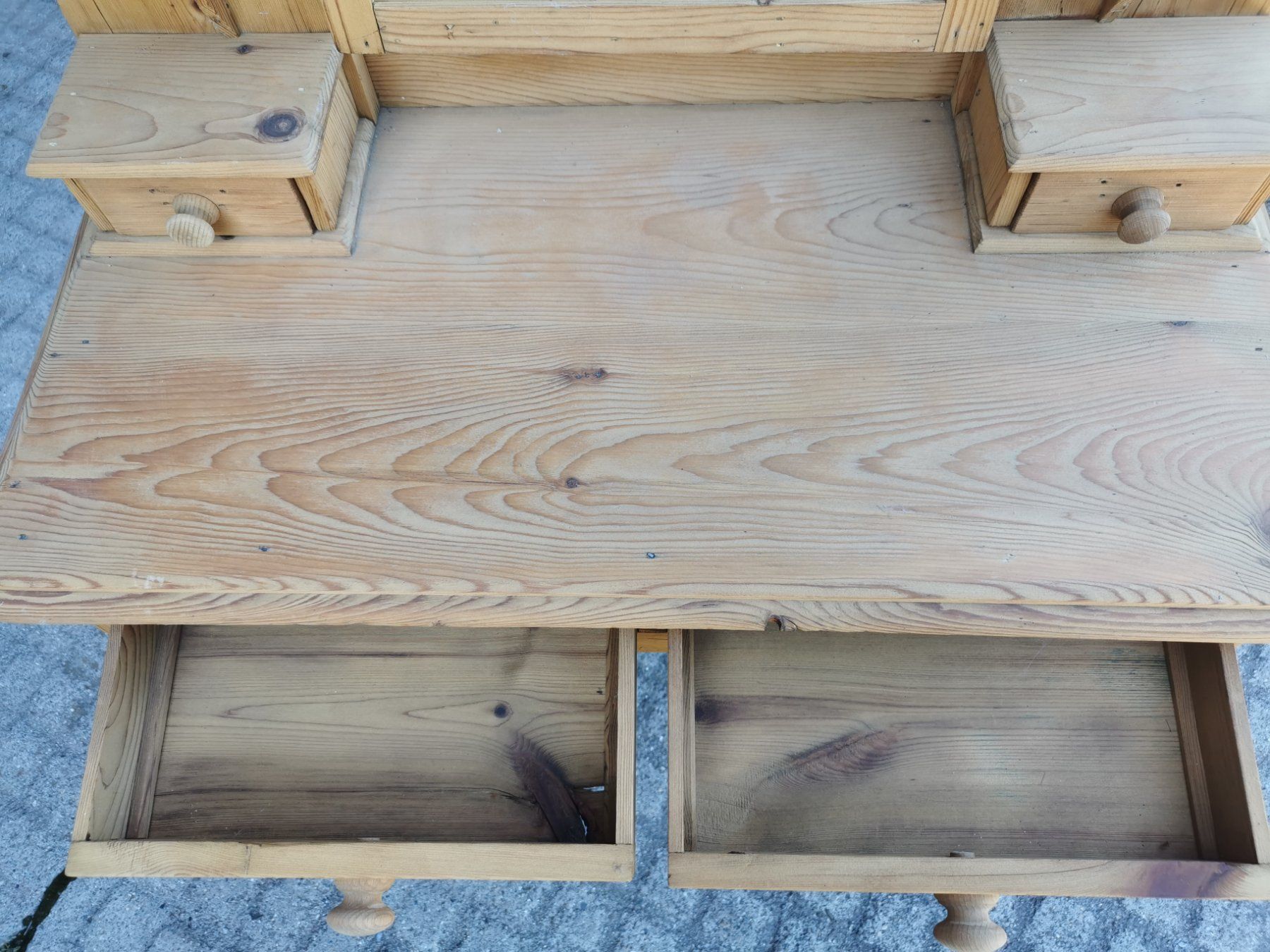 Tavoli da trucco: Coiffeuse ancienne - Bureau d'enfant – Usato da Villarsiviriaux venduto da Benhus 1