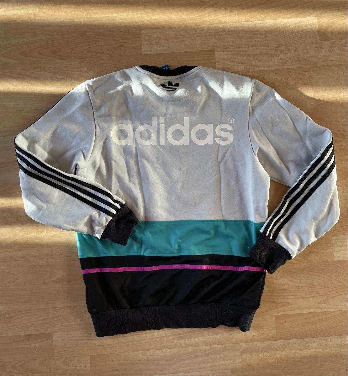 Adidas Maglioni & Felpe: Vintage Sweatshirt Adidas – Usato da Ettiswil venduto da suesueheck 1