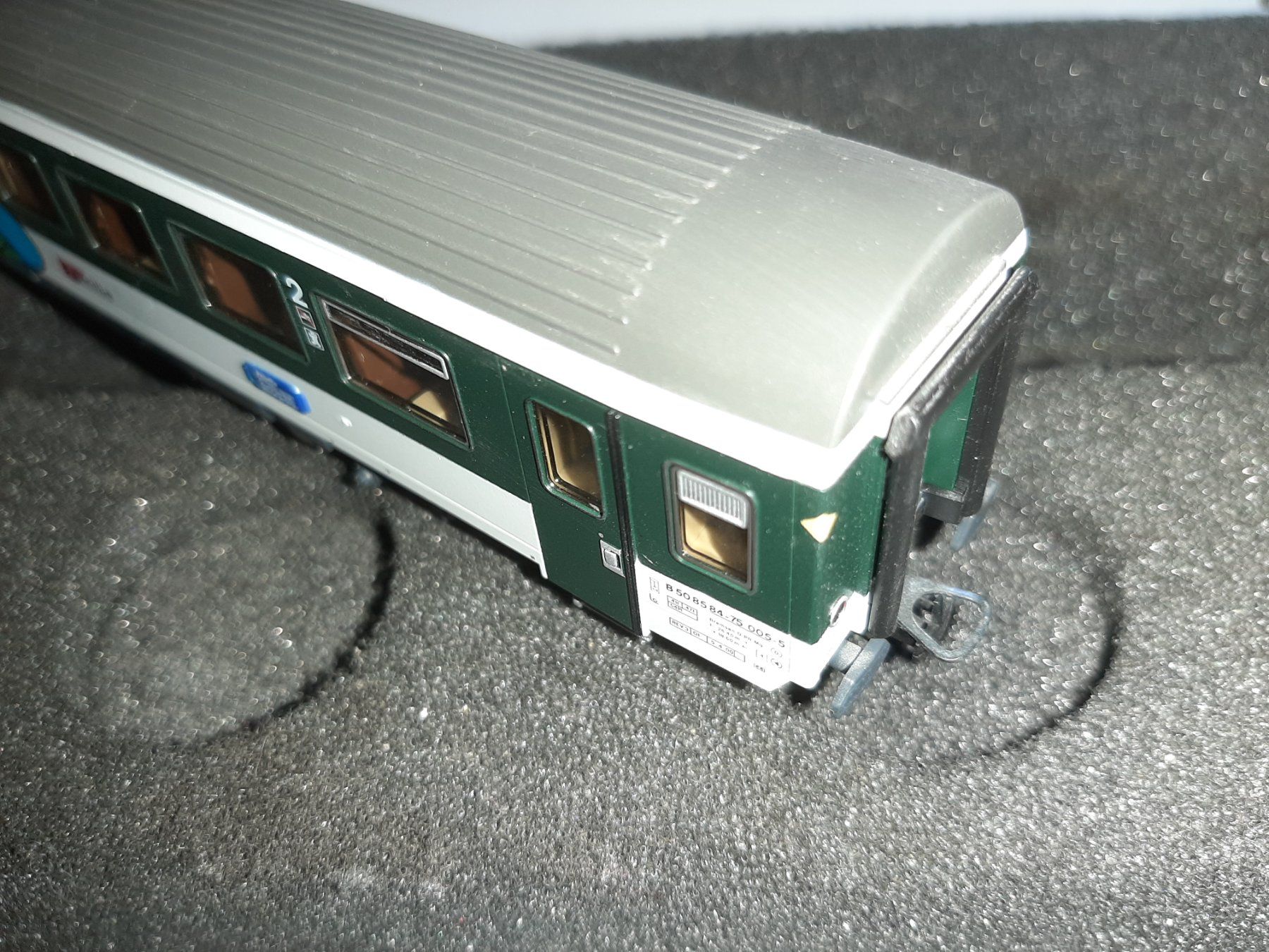 Roco Modelleisenbahnen: ROCO 44889 VOIT. ENFANTS – Gebraucht aus Avully von RIVALIS 7