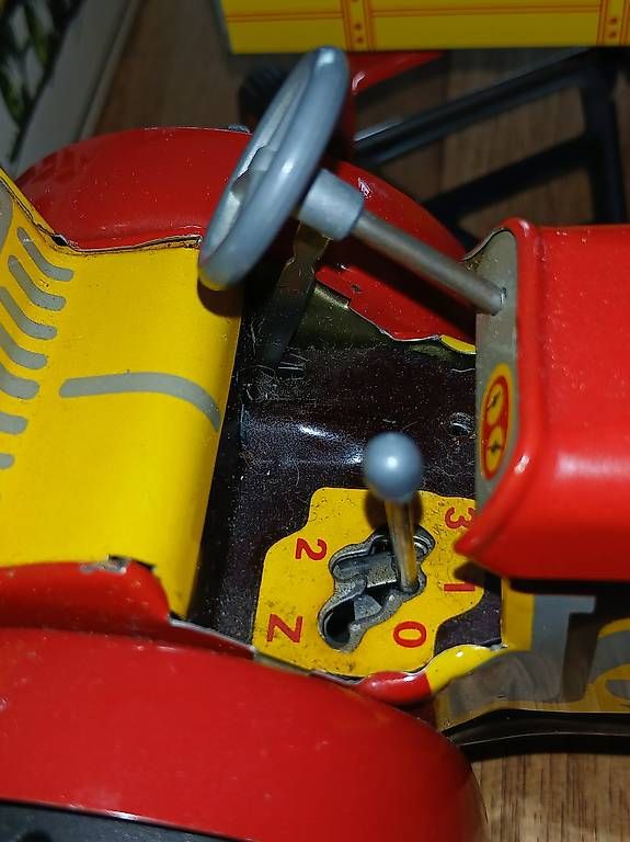 Trattori: Vintage 70er Kovap  Traktor Blech Traktor & Anhänger  – Usato da Bäch SZ venduto da Retroandy 2