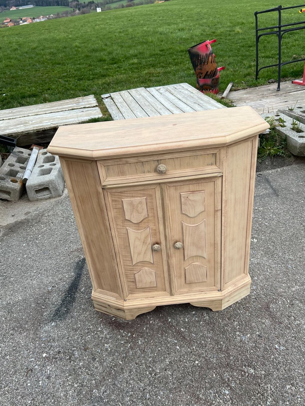 Cassettiere: ART 1056-H Petit meuble sablé – Usato da Pont-La-Ville venduto da BCMGLEAL