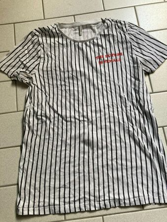 T-shirt Only taille S comme neuf