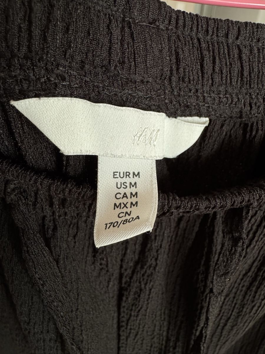 H&M Pantaloni: H&M Hose M  – Usato da Galgenen venduto da rpoto 1