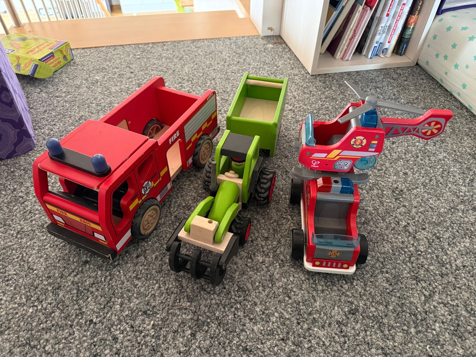 Giocattoli: Holz Feuerwehr und Traktor – Usato da Witterswil venduto da MurielSalome