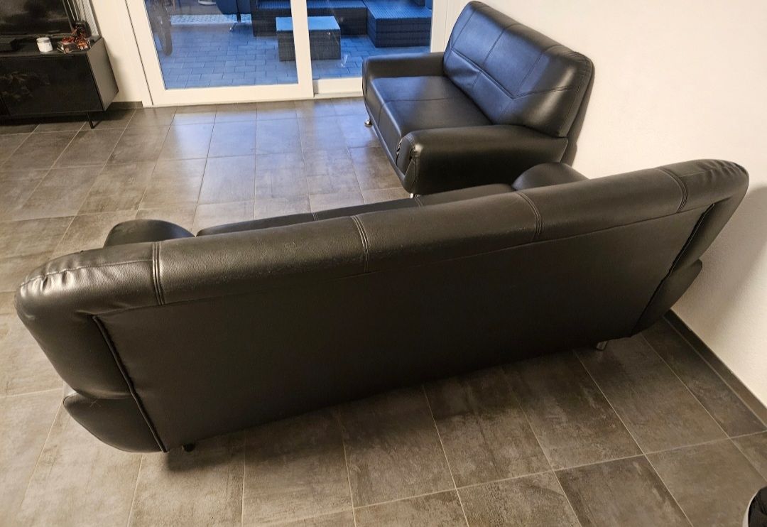 Divani: Sofa Set 2-teilig Kunstleder schwarz gebraucht – Usato da Luterbach venduto da fum_c2n2 3